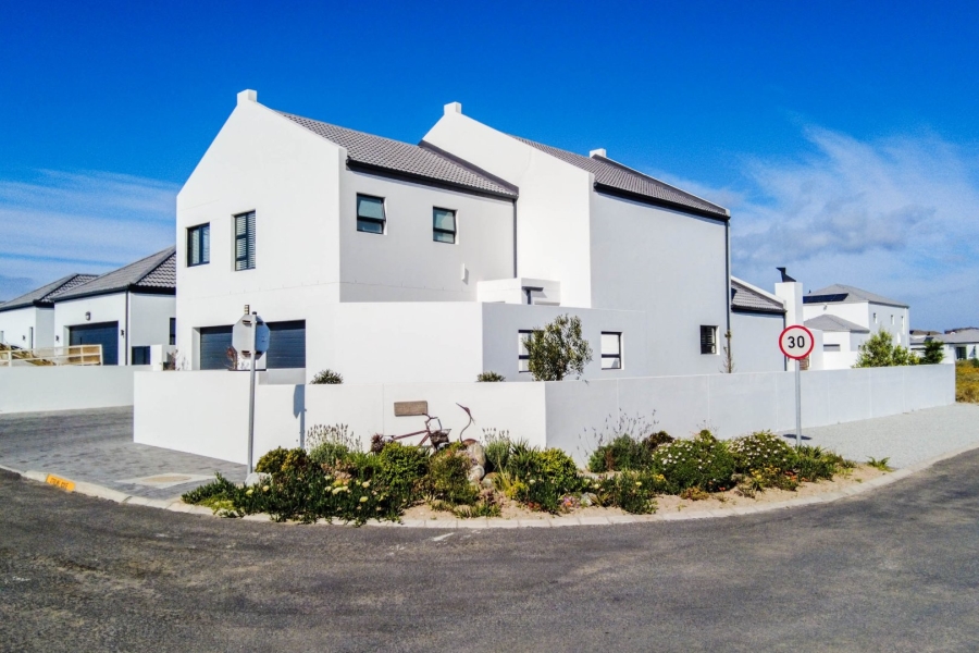 3 Bedroom Property for Sale in Sandy Point Beach Estate Western Cape